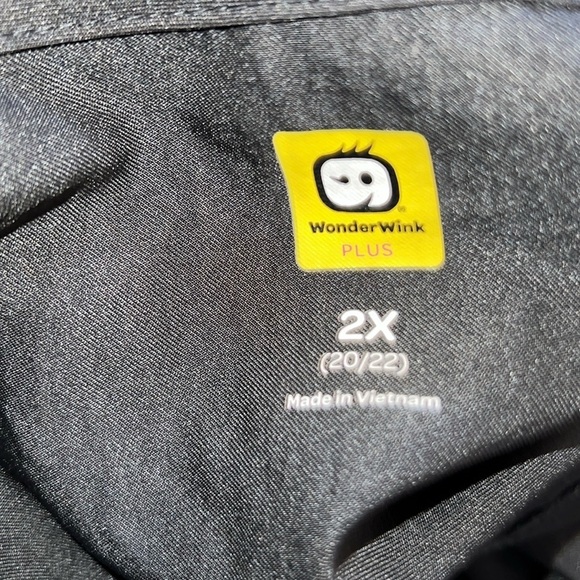 Wonder Wink black plus size stretchy Scrub Top Sz 2X - Picture 4 of 14